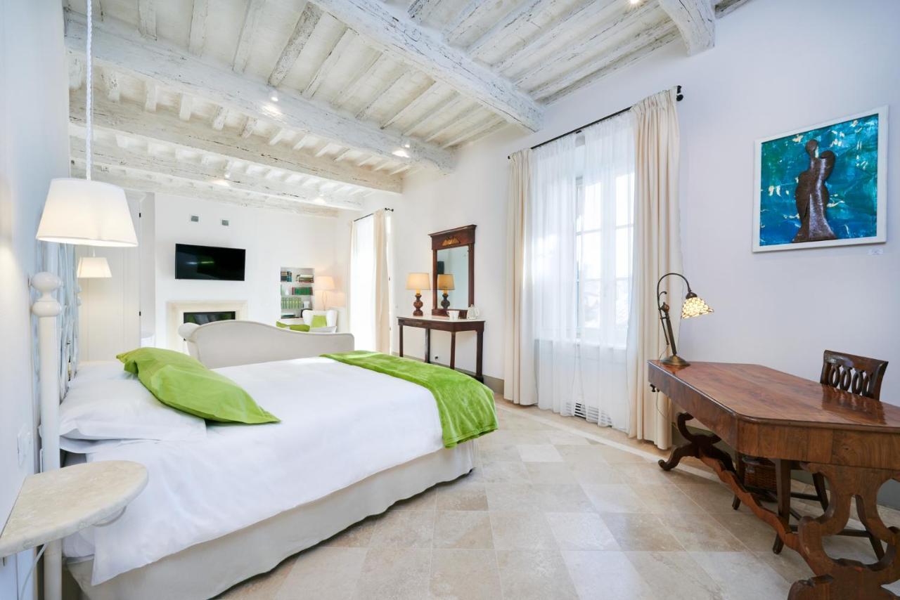 Bed and Breakfast Palazzo Pio III - Residenza D'Epoca Сартеано Экстерьер фото